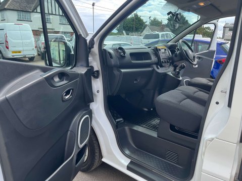 Vauxhall Vivaro 1.6 Vivaro 2900 Sportive CDTi 36