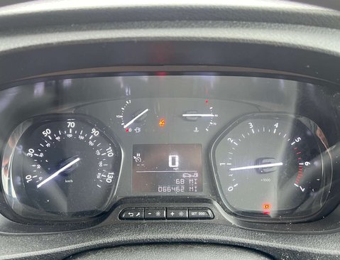 Peugeot Expert 2.0 Expert Professional Premium L1 Blue HDi 14