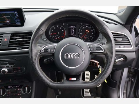 Audi Q3 1.4 TFSI CoD Black Edition SUV 5dr Petrol Manual Euro 6 (s/s) (150 ps) 39