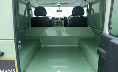 Land Rover Defender 90 HERITAGE HARD TOP 39