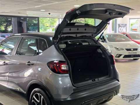 Renault Captur 1.5 dCi ENERGY Iconic EDC Euro 6 (s/s) 5dr 46