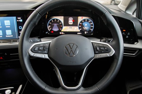 Volkswagen Golf STYLE TSI 15