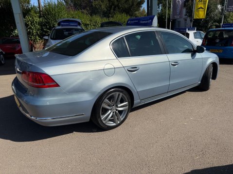 Volkswagen Passat 2.0 TDI BlueMotion Tech R-Line Euro 5 (s/s) 4dr 10