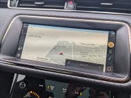 Land Rover Range Rover Evoque R-DYNAMIC S 30