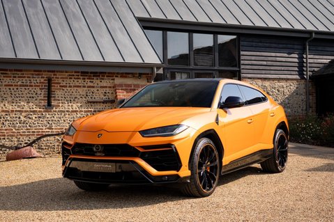 Lamborghini Urus V8 1