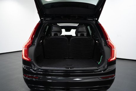 Volvo XC90 2.0 B5 MHEV R-Design SUV 5dr Diesel Hybrid Auto 4WD Euro 6 (s/s) (235 ps) 36