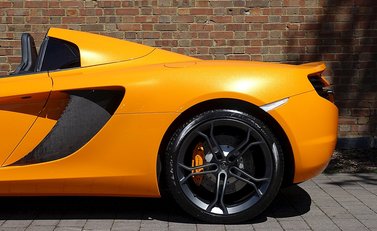 McLaren MP4-12C Spider 8