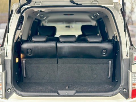 Nissan Elgrand HIGHWAY STAR+GRADE 4B+4WD+WAX OIL+ 50