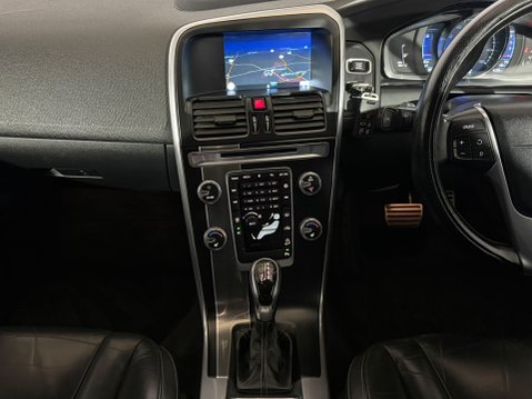 Volvo XC60 D5 R-DESIGN LUX NAV AWD 14