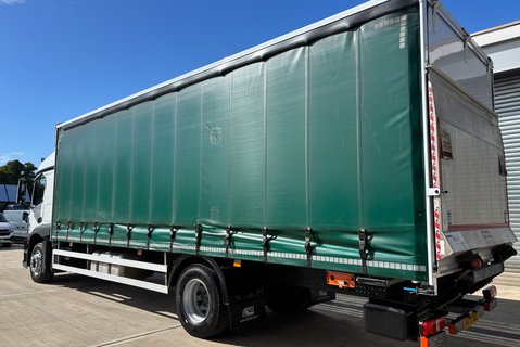 Mercedes-Benz Actros 1824L Streamspace with 8.6m Body & Tail Lift 2