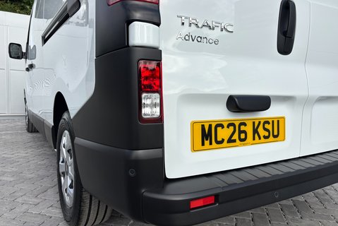 Renault Trafic LH30 Advance 150ps dCi Panel Van 22