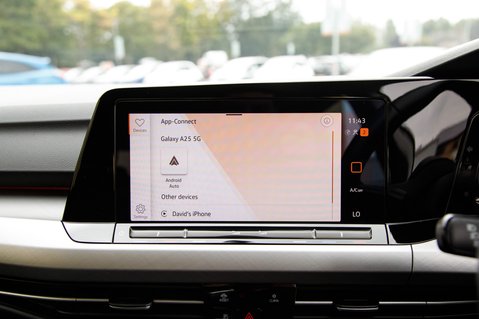 Volkswagen Golf LIFE TSI 31