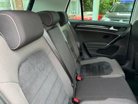 Volkswagen Golf 1.6 TDI BlueMotion Tech GT Edition DSG Euro 6 (s/s) 5dr 24