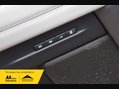 Land Rover Range Rover Evoque 2.0 Range Rover Evoque R-Dynamic SE D Auto 4WD 5dr 32