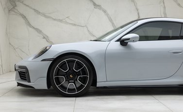Porsche 911 Turbo S (992) 43