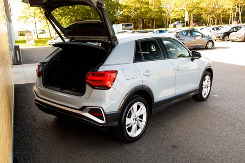 Audi Q2 TFSI S LINE 32