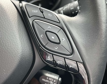 Toyota C-HR 1.8 C-HR Excel HEV CVT 5dr 57