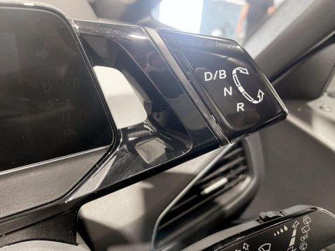 Volkswagen ID.3 Pro Performance 58kWh Max Hatchback 5dr Electric Auto (204 ps) Air Con - Al 17