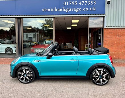 Mini Convertible 2.0 Cooper S Seaside Edition Auto 3dr 14