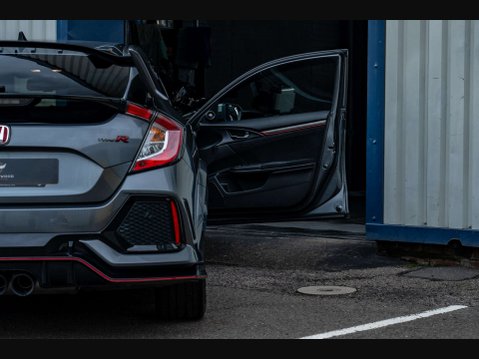 Honda Civic 2.0 Civic GT Type R VTec 5dr 8