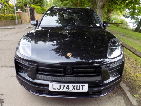 Porsche Macan 2.0T PDK 4WD SUV 7