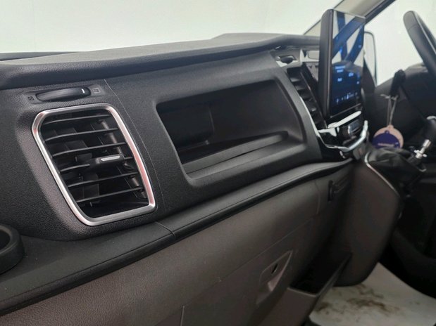 Ford Transit TRANSIT 350 L3 DIESEL FWD 2.0 Eco Blue 170ps H2 Limited Van 15