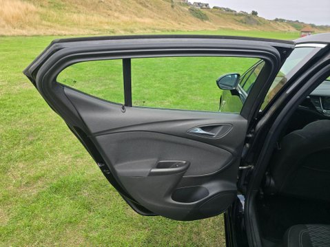 Vauxhall Astra 1.4i Turbo SRi Nav Euro 6 5dr 26