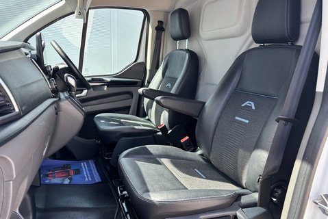Ford Transit Custom 300 Active L1 170 ps Selectshift Panel Van - Tailgate & Twin Side Doors 4