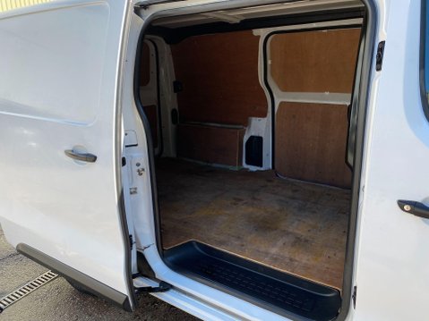 Peugeot Expert 1.6 BlueHDi 1000 S Standard Panel Van MWB Euro 6 6dr 27
