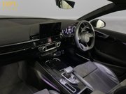 Audi A4 2.0 TFSI 35 Black Edition Estate 5dr Petrol S Tronic Euro 6 (s/s) (150 ps) 14