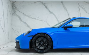 Porsche 911 GT3 (992) 33