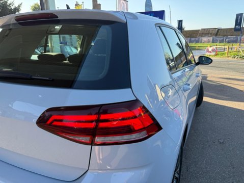 Volkswagen Golf 1.0 TSI SE Nav Euro 6 (s/s) 5dr 13