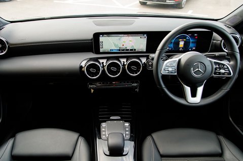 Mercedes-Benz A Class A 200 SPORT EXECUTIVE 3