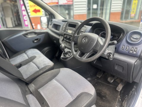 Vauxhall Vivaro L2H1 2900 FRIDGE FREEZER VAN, LWB 9