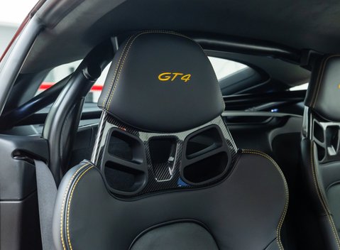 Porsche Cayman GT4 (718) 15