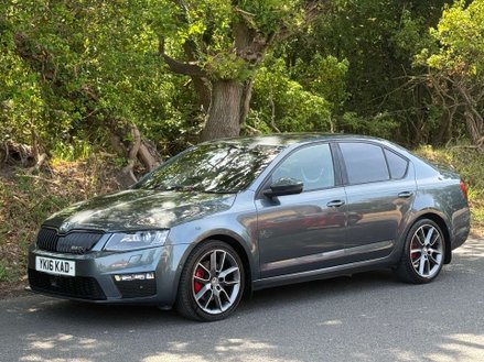 Skoda Octavia 2.0 Octavia vRS TDI 4x4 Semi-Auto 4WD 5dr