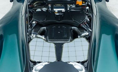 Aston Martin Valkyrie 62