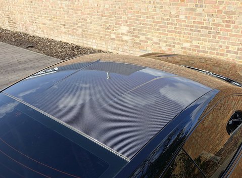 Aston Martin Vanquish Carbon Edition 18