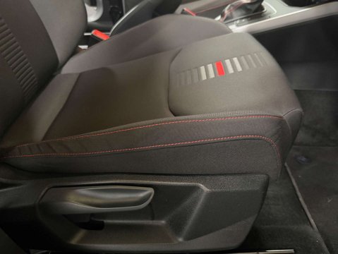 SEAT Arona 1.0 Arona FR EcoTSI Semi-Auto 5dr 12