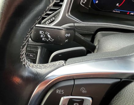 Volkswagen T-Roc 1.5 T-Roc R-Line TSi Evo Semi-Auto 5dr 61