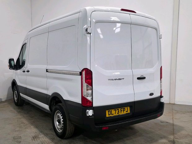 Ford Transit RANSIT 350 L2 DIESEL RWD 2.0 Eco Blue 130ps H2 Leader Van 11