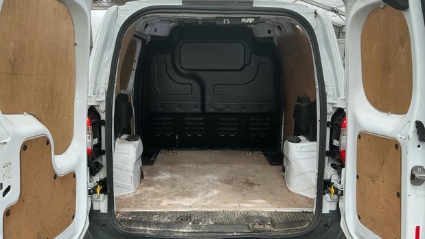 Ford Transit Courier SWB L1H1 Low Roof Trend Air Con EURO 6 NO VAT 5