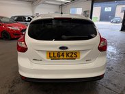 Ford Focus 1.0T EcoBoost Zetec Navigator Euro 5 (s/s) 5dr 6