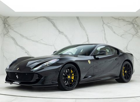 Ferrari 812 Superfast 6