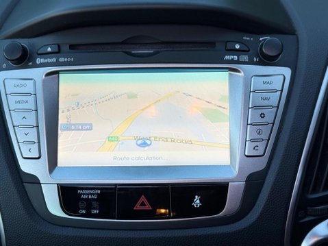 Hyundai ix35 2.0 CRDi Premium Auto 4WD Euro 5 5dr 21