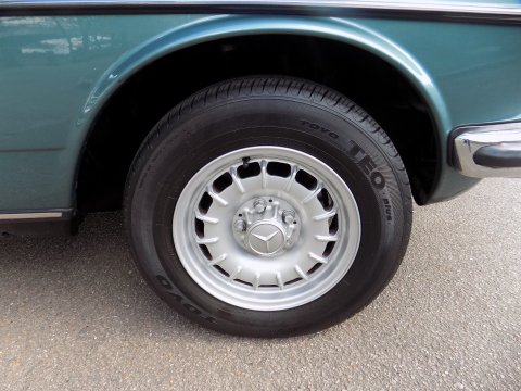 Mercedes-Benz W123 230 CE Pillarless Coupe 68