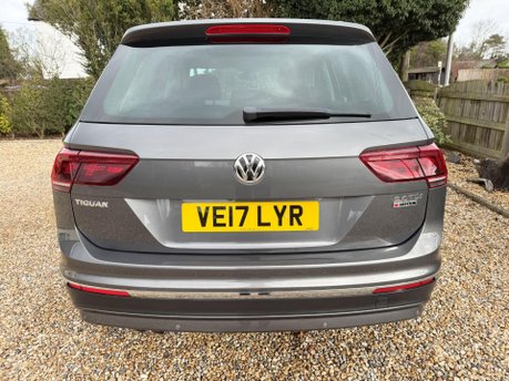 Volkswagen Tiguan 2.0 TDI BlueMotion Tech SEL DSG 4Motion Euro 6 (s/s) 5dr 11