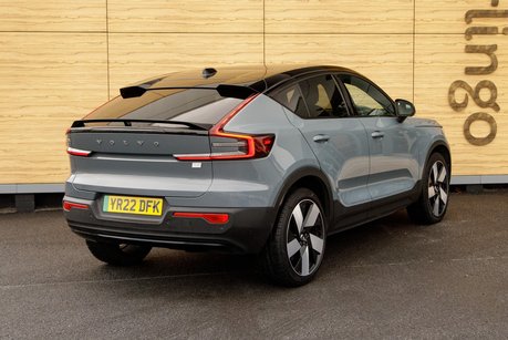 Volvo C40 RECHARGE PRO TWIN AWD