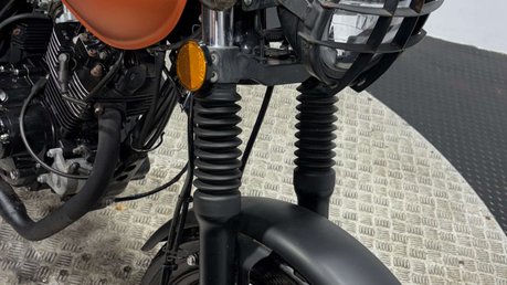 Mash Seventy 125CC 2022 11