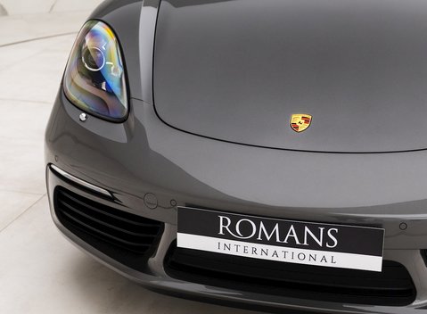 Porsche 718 Cayman 18